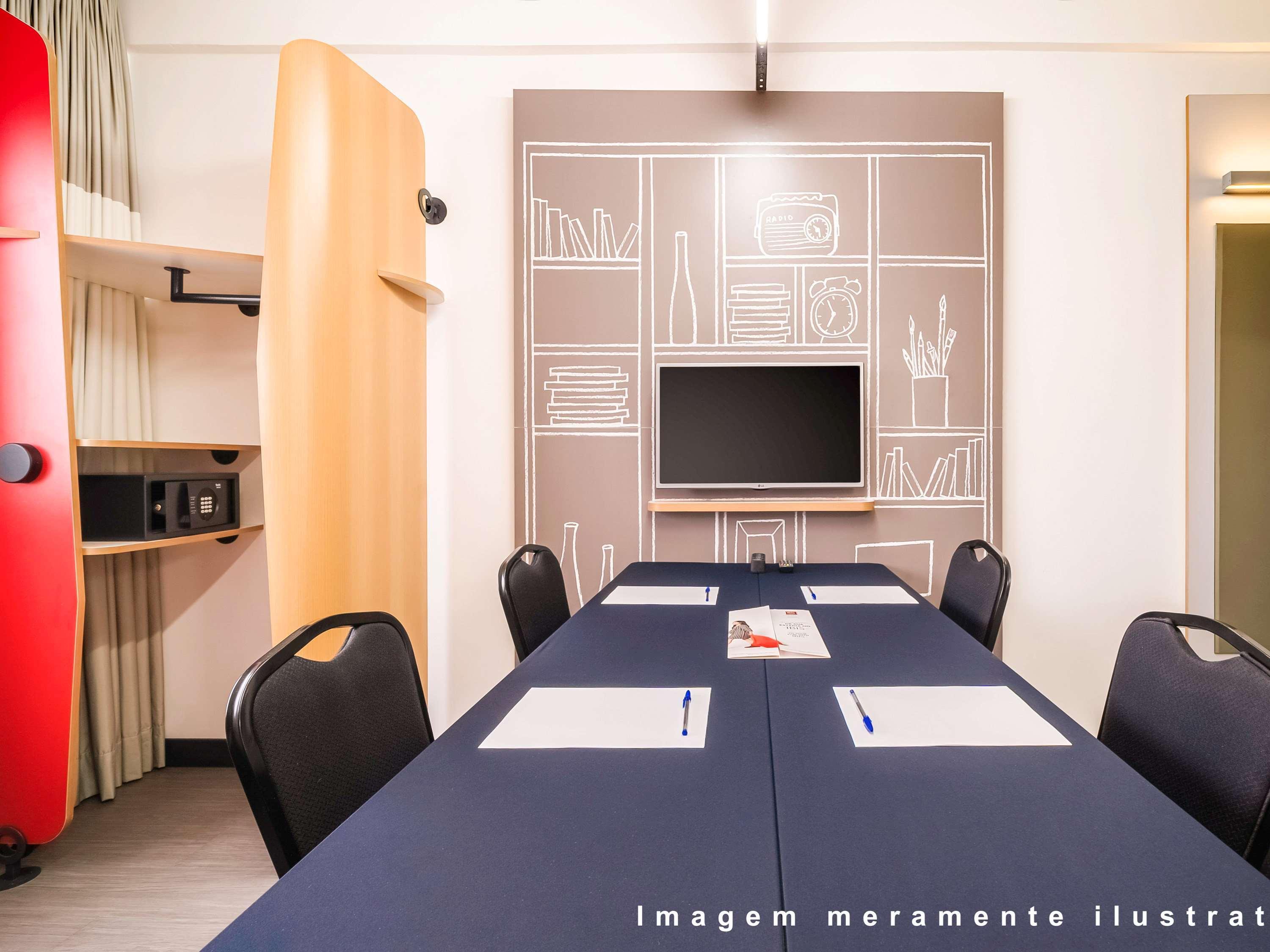 ホテル Ibis Sao Paulo Paulista エクステリア 写真